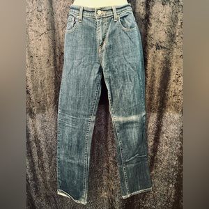 Levi's 505 Women’s Jeans Sz. 8 Medium - Excellent Condition